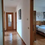 Etage Entier Independant D , Avec Terrasse, Jardin, 2 A 6 Personnes Σπίτι διακοπών