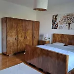 Σπίτι διακοπών Etage Entier Independant D , Avec Terrasse, Jardin, 2 A 6 Personnes