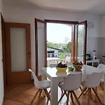 Etage Entier Independant D , Avec Terrasse, Jardin, 2 A 6 Personnes Σπίτι διακοπών