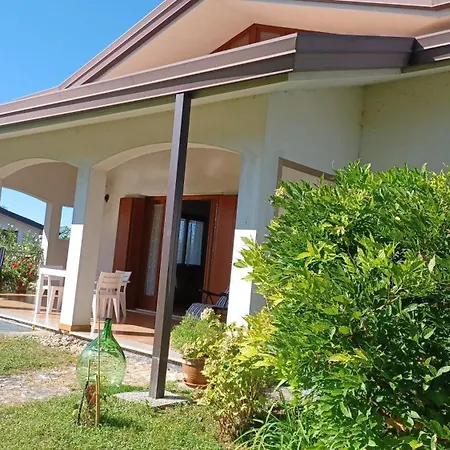 Etage Entier Independant D , Avec Terrasse, Jardin, 2 A 6 Personnes *