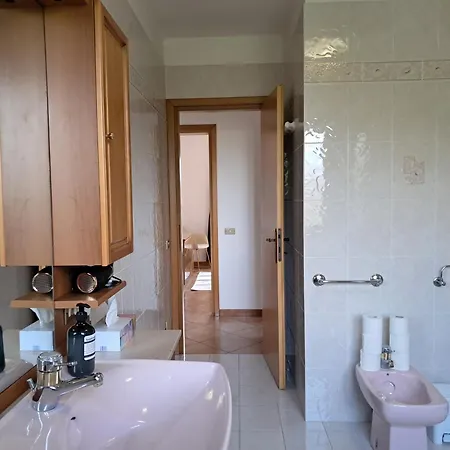 Vakantiehuis Etage Entier Independant D , Avec Terrasse, Jardin, 2 A 6 Personnes *