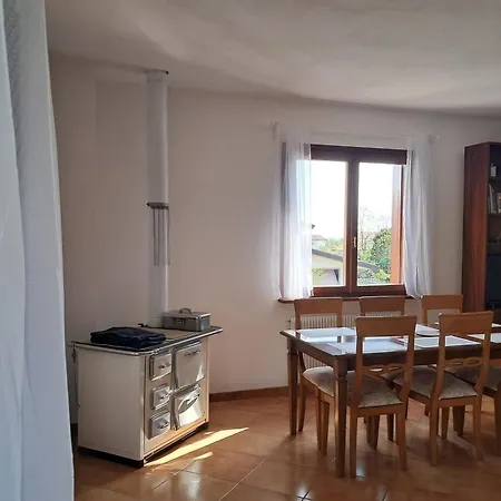 Etage Entier Independant D , Avec Terrasse, Jardin, 2 A 6 Personnes * Arba