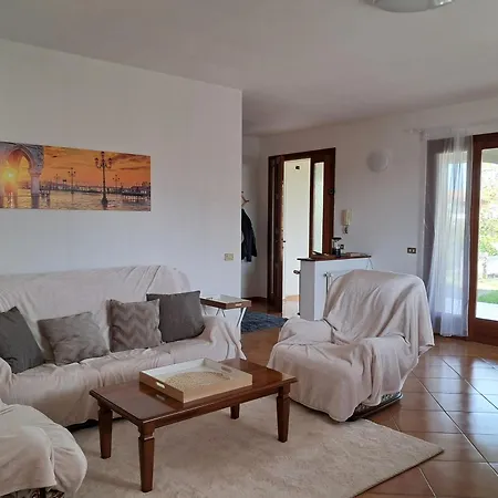Сasa de vacaciones Etage Entier Independant D , Avec Terrasse, Jardin, 2 A 6 Personnes Arba