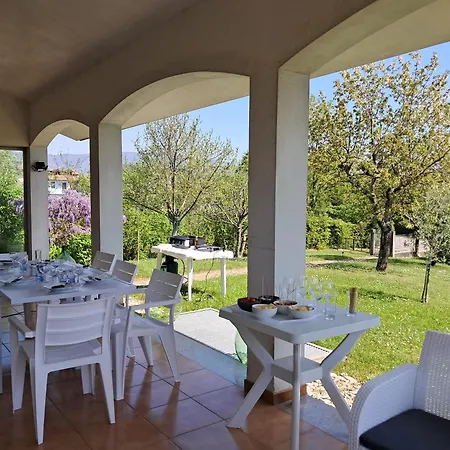 Vakantiehuis Etage Entier Independant D , Avec Terrasse, Jardin, 2 A 6 Personnes *