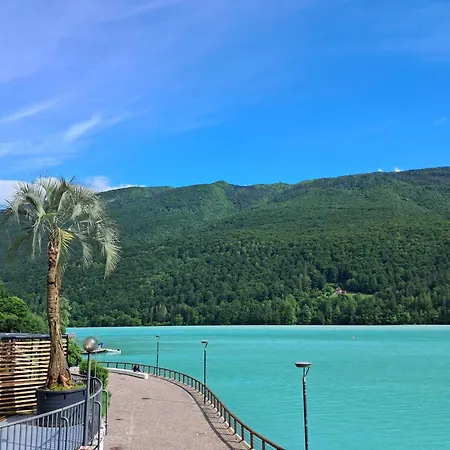 Etage Entier Independant D , Avec Terrasse, Jardin, 2 A 6 Personnes * Arba