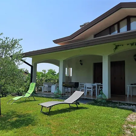 Etage Entier Independant D , Avec Terrasse, Jardin, 2 A 6 Personnes Arba