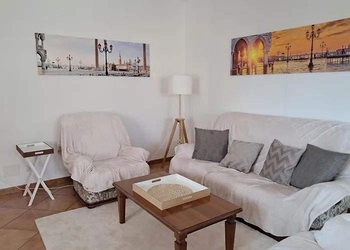 Etage Entier Independant D , Avec Terrasse, Jardin, 2 A 6 Personnes Σπίτι διακοπών *