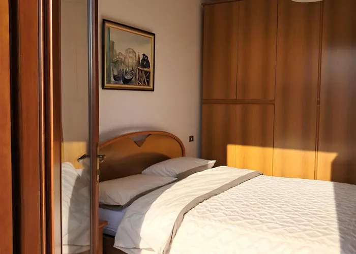 Σπίτι διακοπών Etage Entier Independant D , Avec Terrasse, Jardin, 2 A 6 Personnes