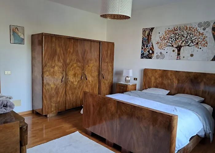 Σπίτι διακοπών Etage Entier Independant D , Avec Terrasse, Jardin, 2 A 6 Personnes