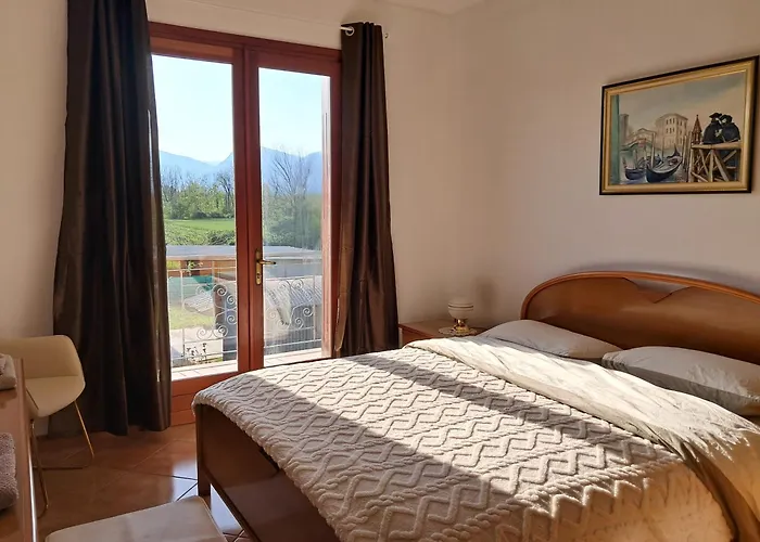 Σπίτι διακοπών Etage Entier Independant D , Avec Terrasse, Jardin, 2 A 6 Personnes Arba